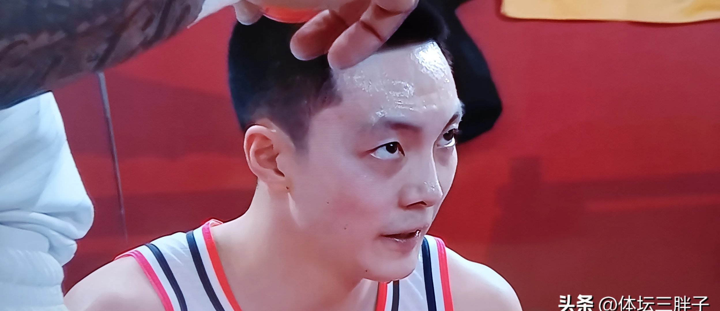 包含赛地聚焦——全明星赛官宣日热度飙升，福建男篮状态回暖，信心回归，临场指挥获称赞的词条