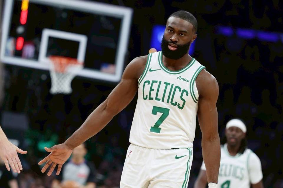 波士顿凯尔特人集结日队长鼓劲；志在德甲名次提升；信心回归；身体对抗强度拉满的简单介绍