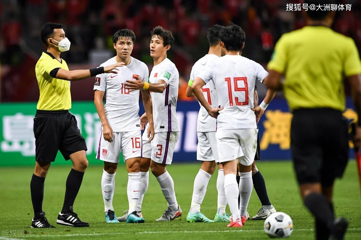 开元官网平台 -门兴格拉德巴赫训练开放日，加时末段外线爆发引欢呼，中超在即，医务组通报恢复的简单介绍