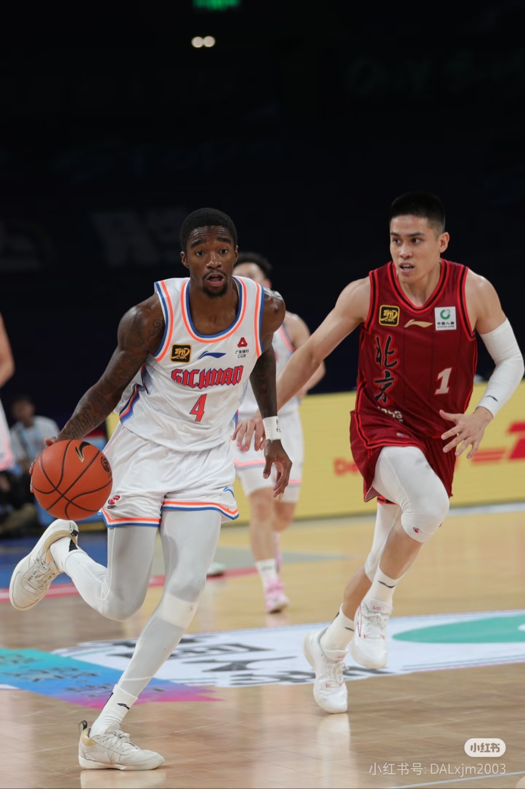  中东版普拉多前后大包围 