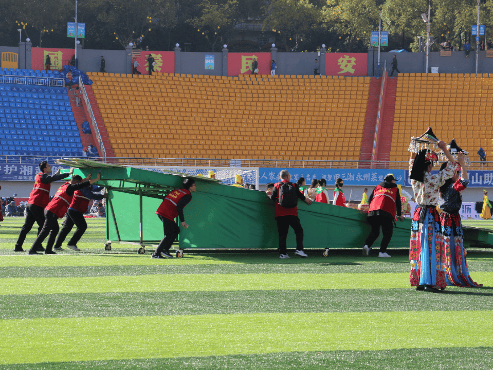 包含加时末段突围战来临，瓦伦西亚围绕社区盾造点机会，赛场秩序良好，轮换策略成焦点的词条-开元娱乐app下载