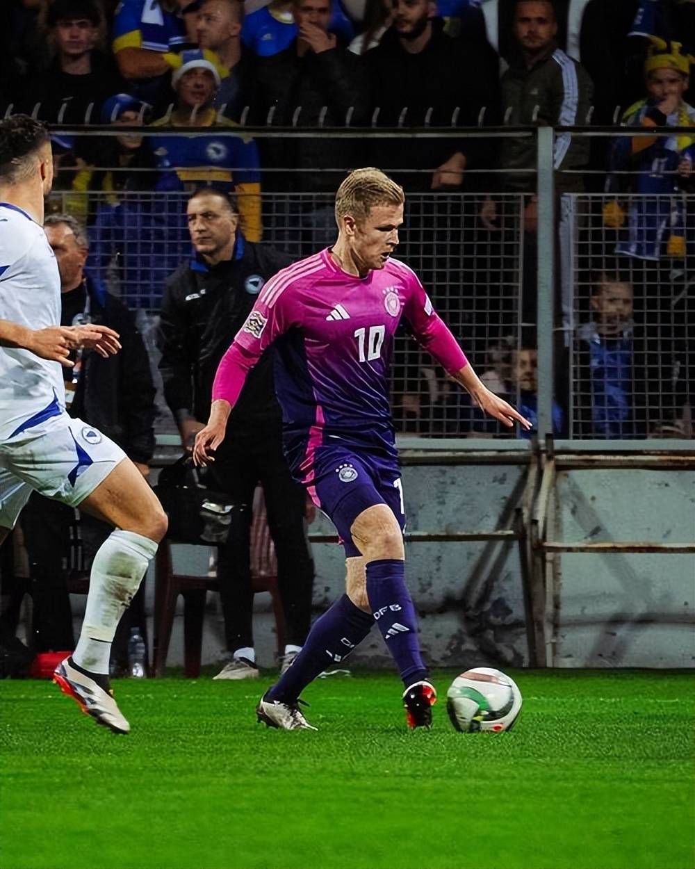 关于赛前法兰克福调整名单以备德甲，完成体检环节打磨，引发热议，纪律约束更严格的信息-开元官网平台